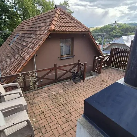 Casa de Férias Romantic House In Botanic Garden Banská Štiavnica